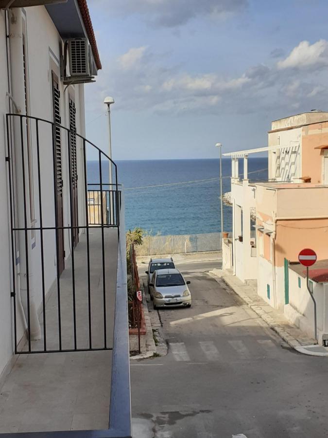 La Stanza Vicino Al Mare , Una Camera Da Letto E Bagno Con Balcone Vista Mare Apartment Balestrate Exterior photo